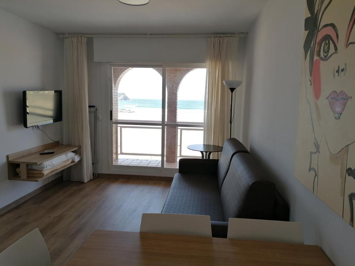 Apartamentos Regollera Premium Con Garaje Noja Exterior photo