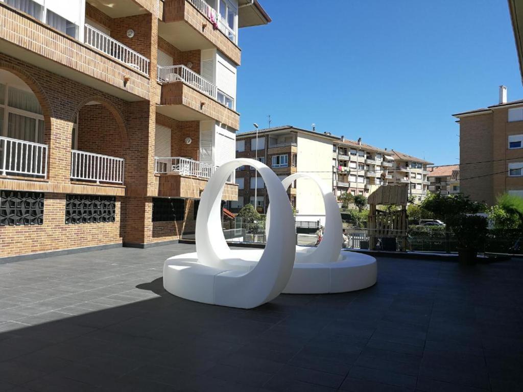 Apartamentos Regollera Premium Con Garaje Noja Exterior photo