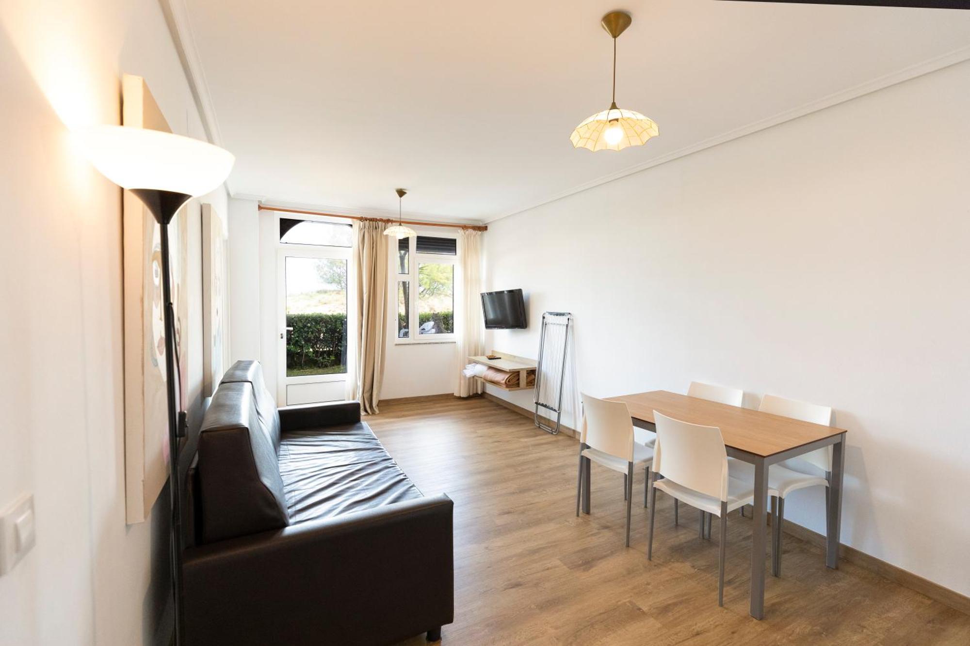 Apartamentos Regollera Premium Con Garaje Noja Exterior photo